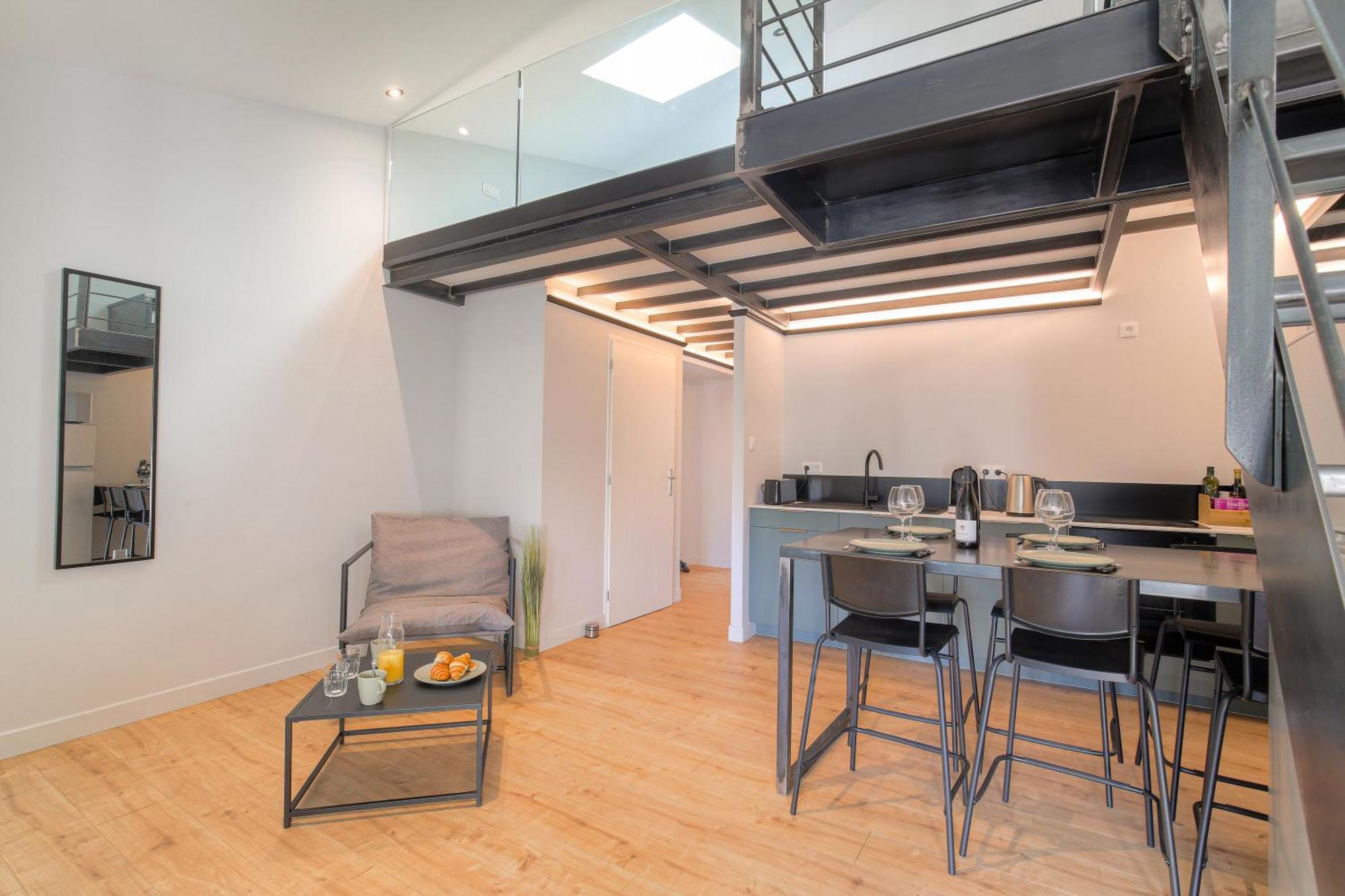 L Original - Travelhome - Free Wifi - 6 Travelers Villefranche-sur-Saone Exterior photo